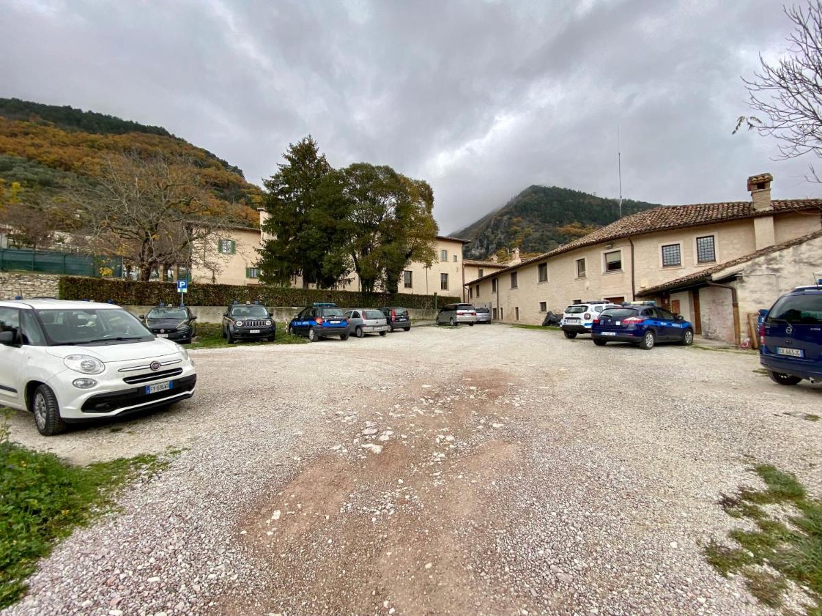 Red House Apartman Gubbio Kültér fotó