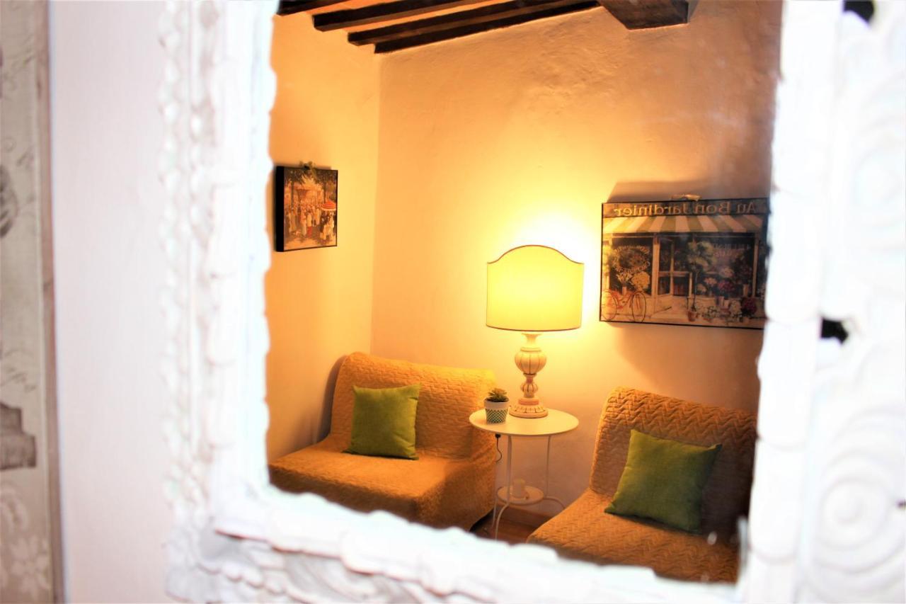 Red House Apartman Gubbio Kültér fotó