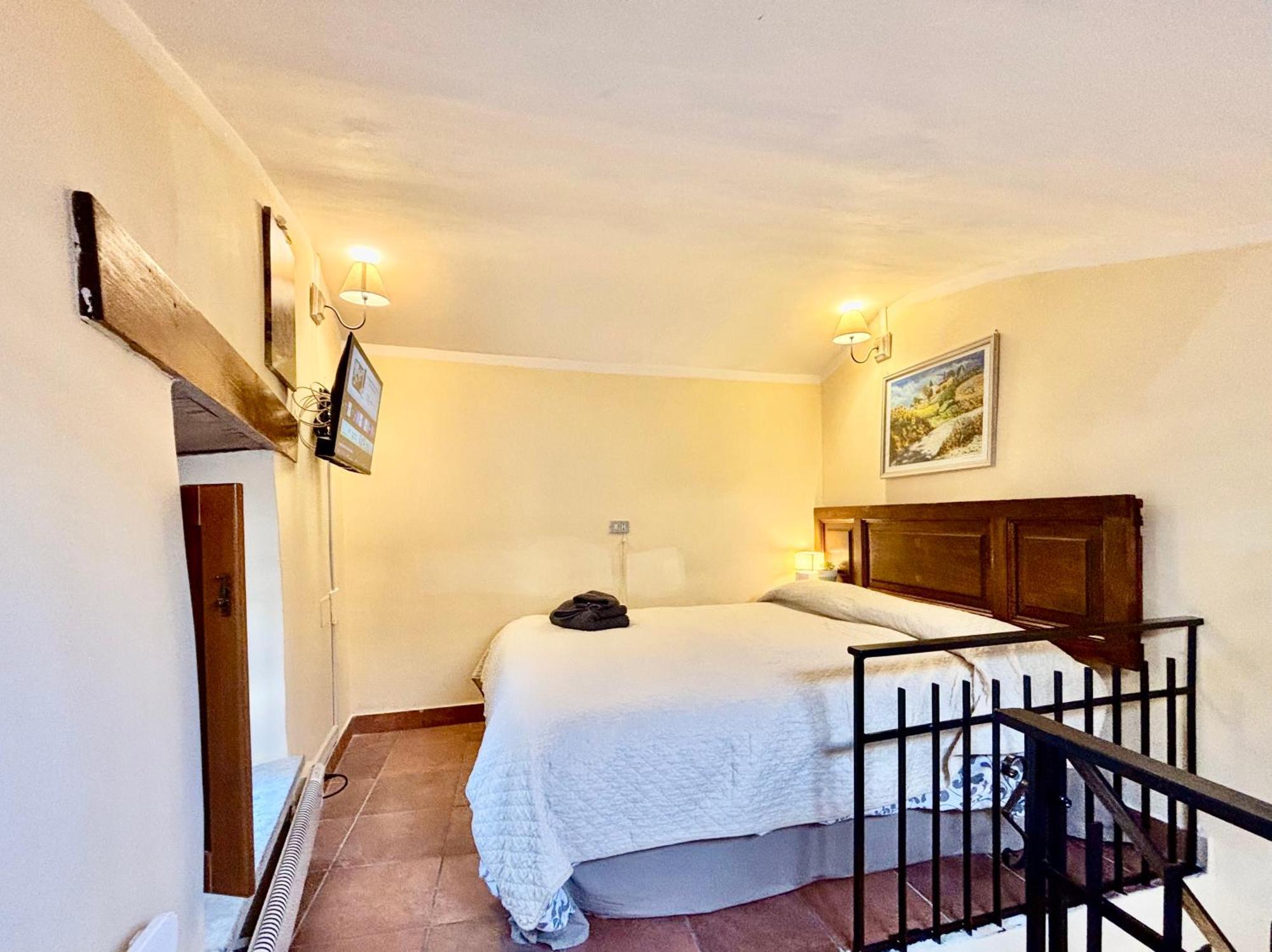 Red House Apartman Gubbio Kültér fotó