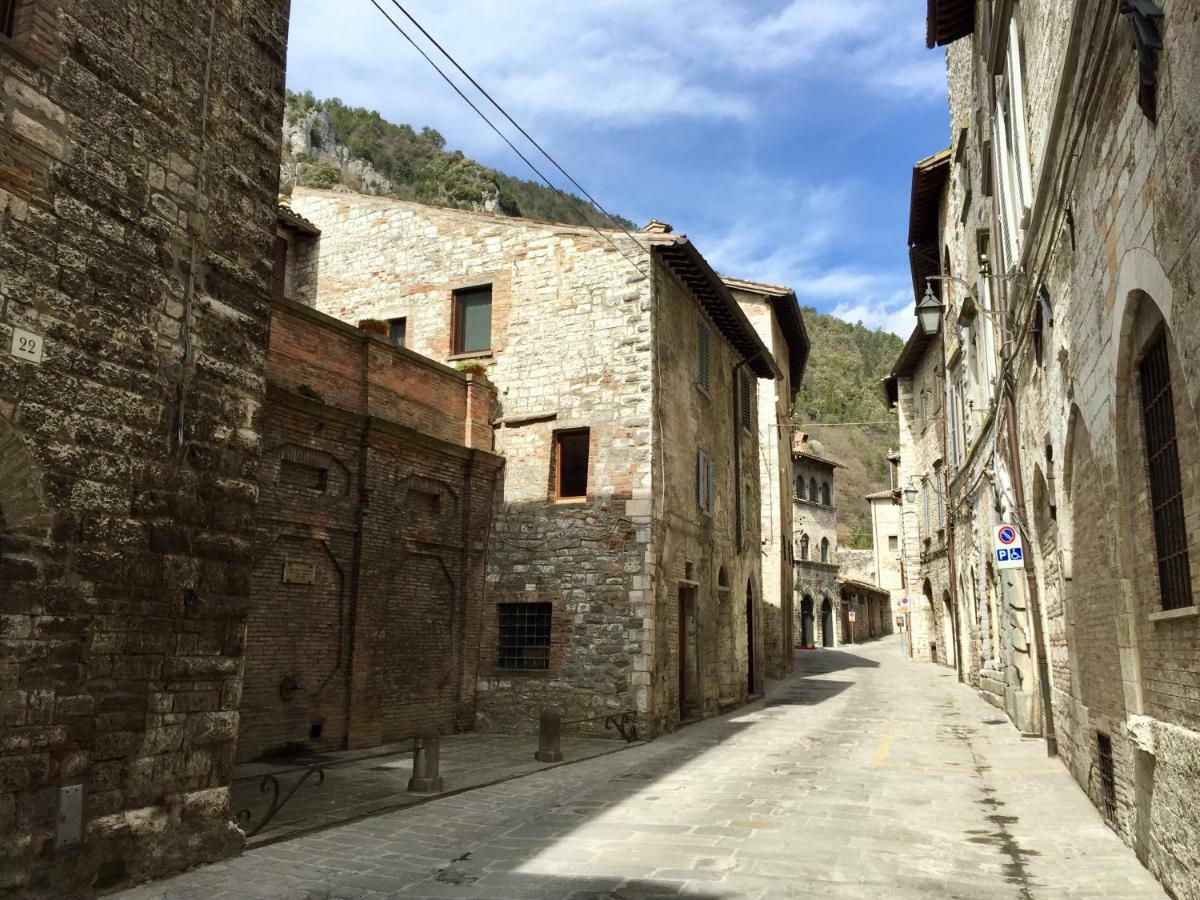 Red House Apartman Gubbio Kültér fotó