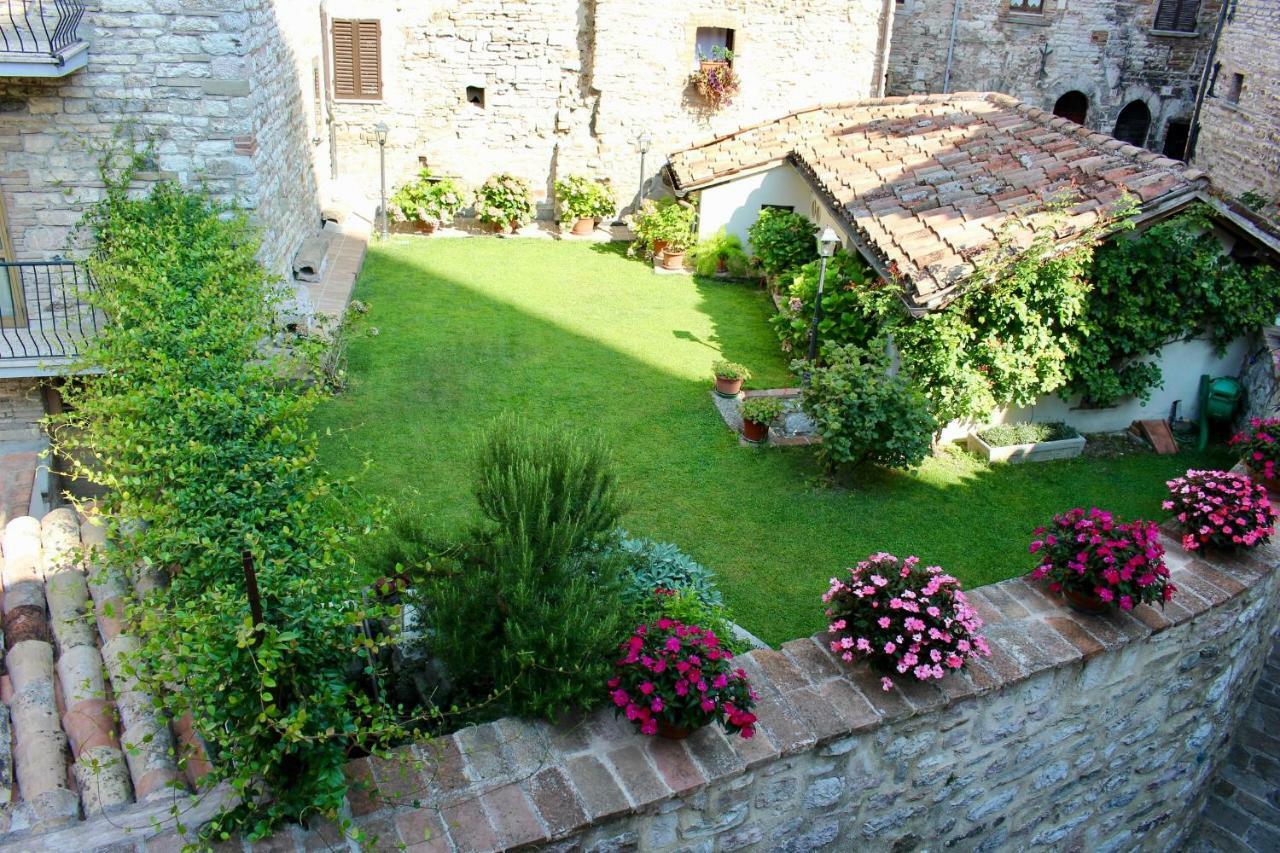 Red House Apartman Gubbio Kültér fotó